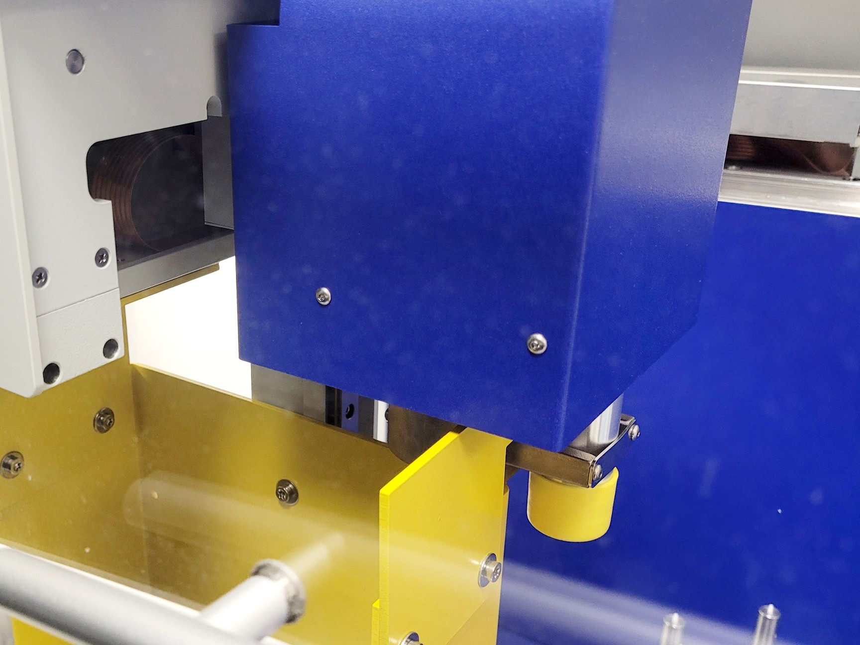 Image of Eppendorf epMotion 5075 Liquid Handling Robot System w/ PC & Software Lab