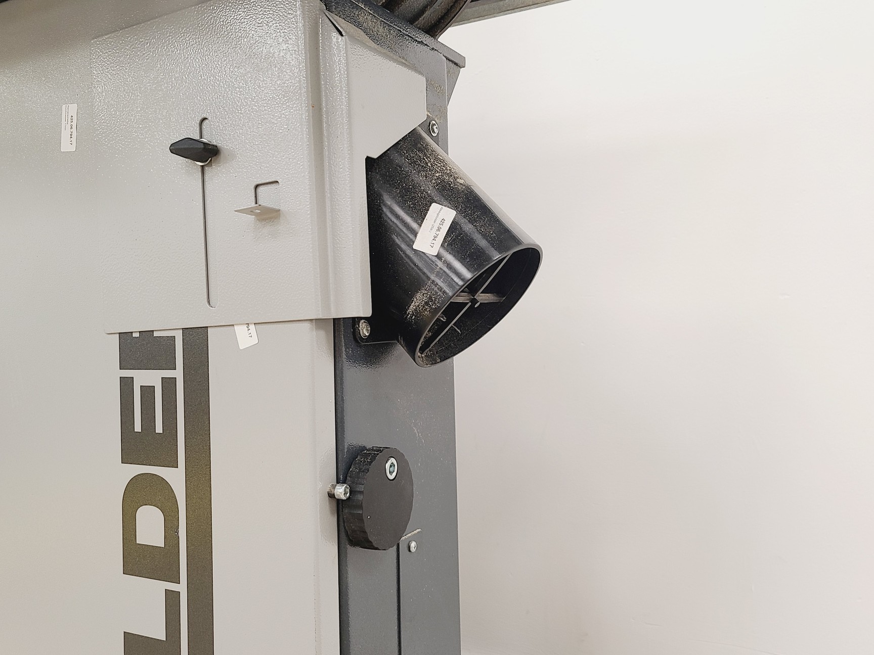 Image of Felder FB610 Bandsaw w/ Felder RL 160 Dust Extractor