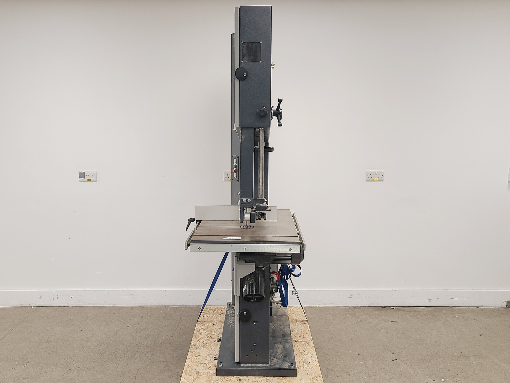 Image of Felder FB610 Bandsaw w/ Felder RL 160 Dust Extractor