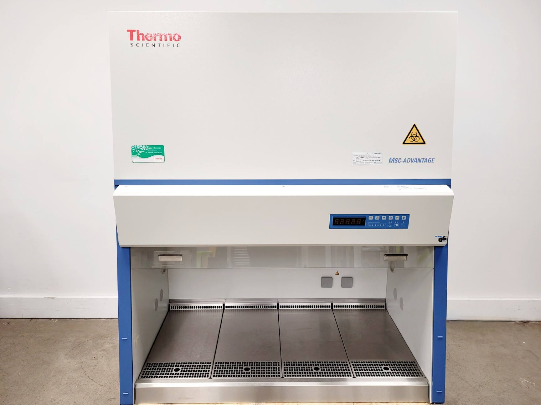 Image of Thermo Scientific MSC Advantage 1.2 Class 2 Microbiological Safety Cabinet Lab