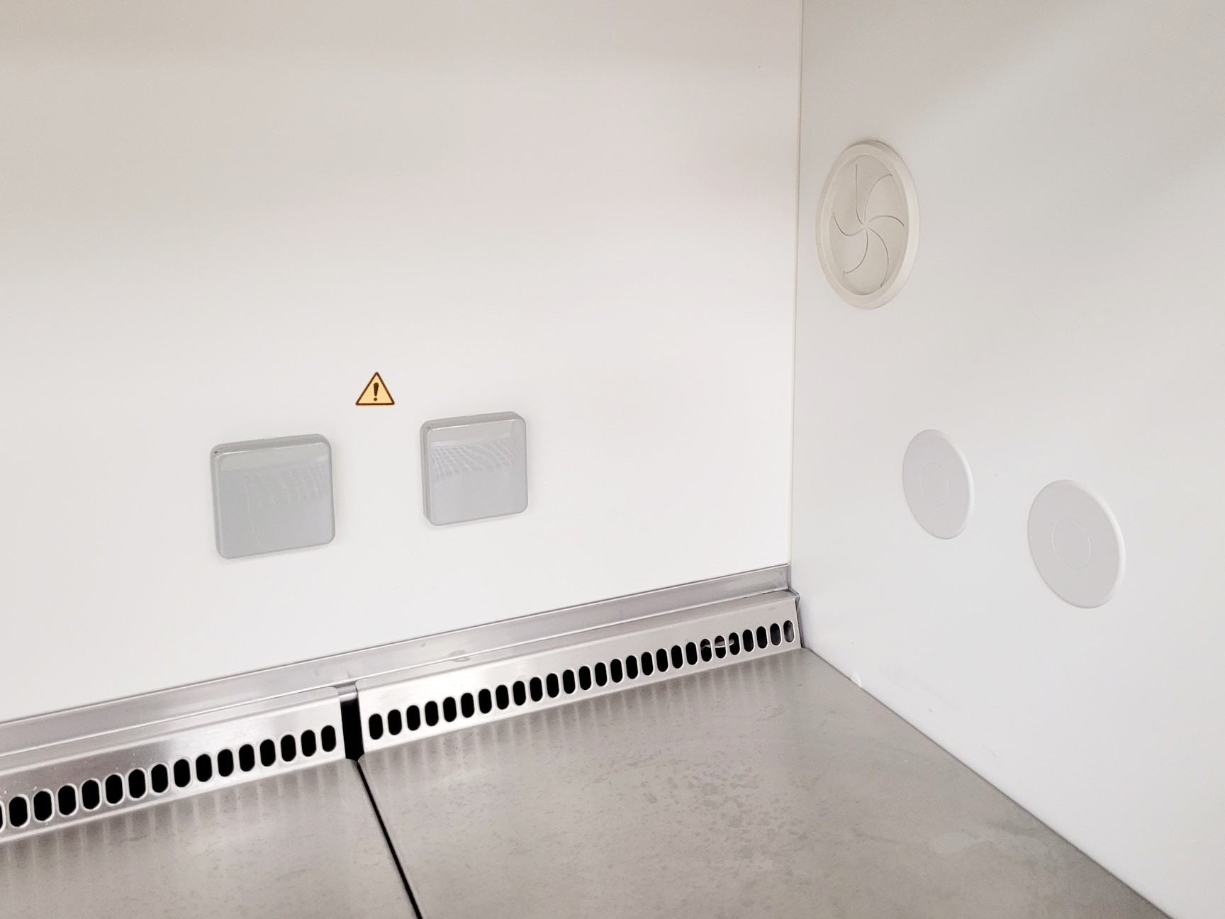 Image of Thermo Scientific MSC Advantage 1.2 Class 2 Microbiological Safety Cabinet Lab