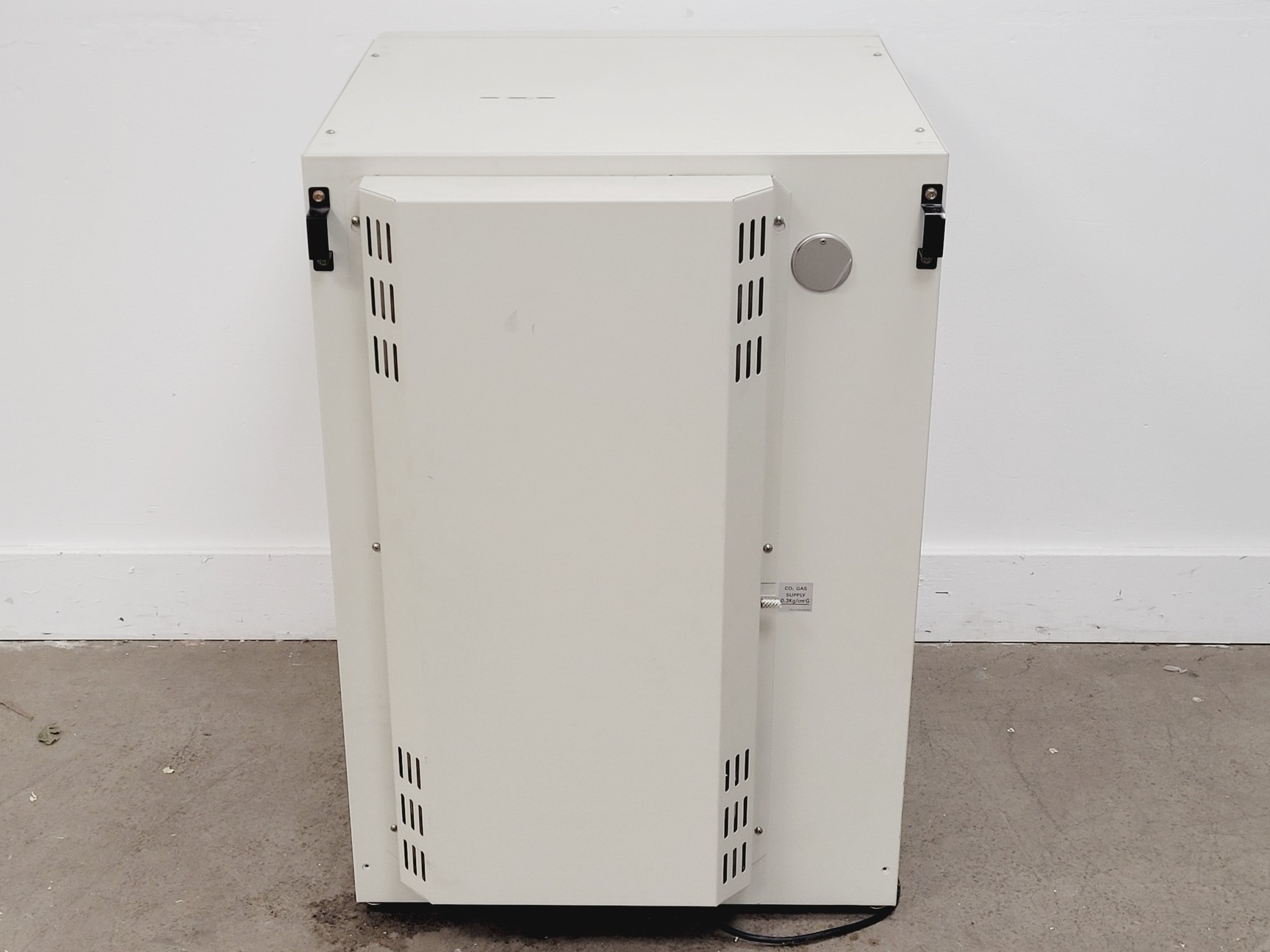 Image of Sanyo MCO-15AC CO2 Incubator Lab