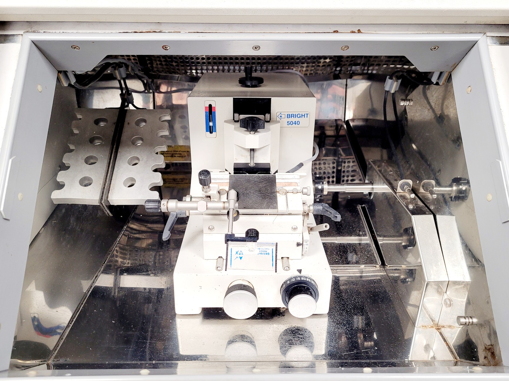 Image of Bright Model OTF Cryostat/5040 Microtome Lab