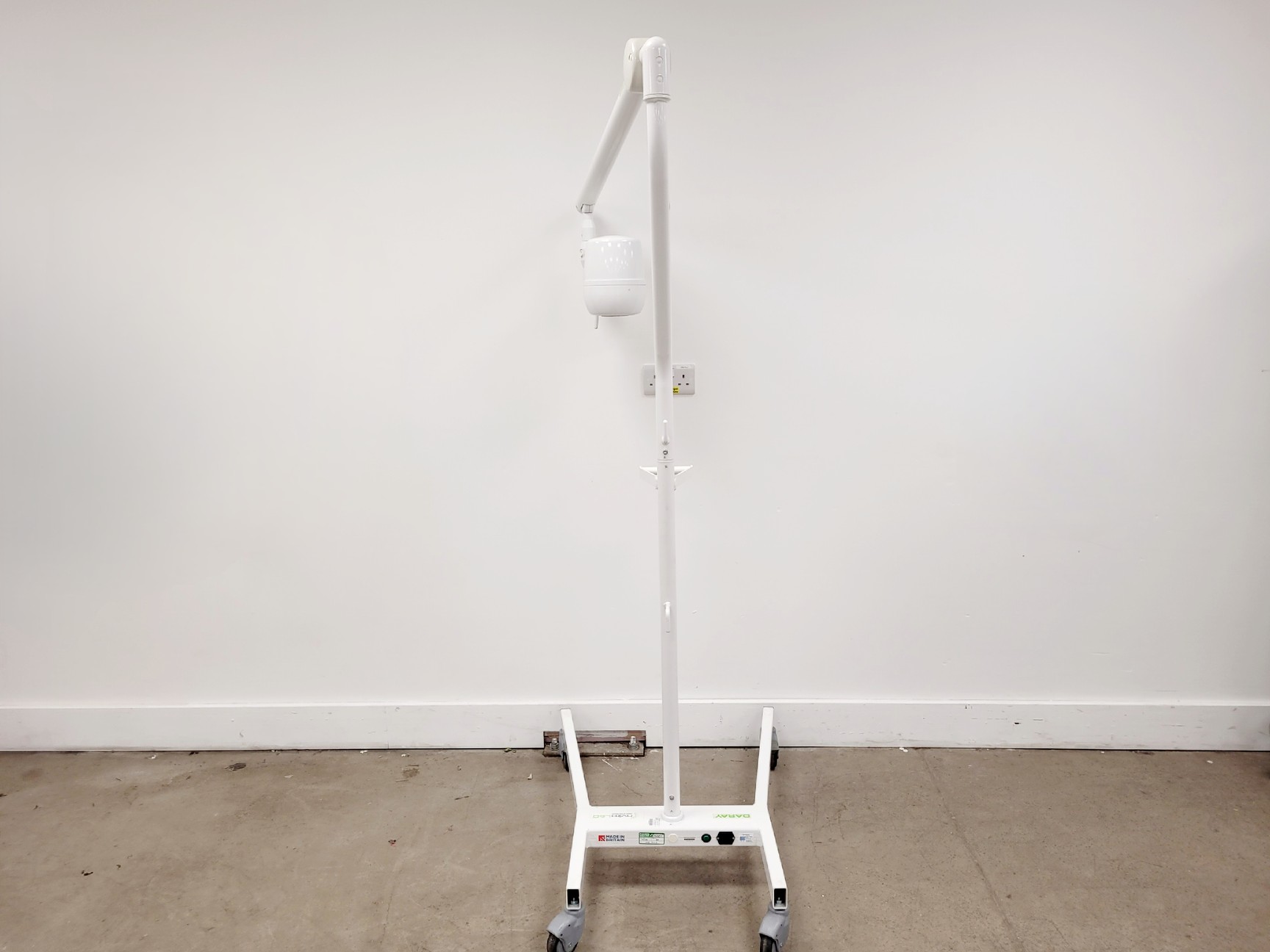 Image of Daray NVIRO X400LED High-Performance, Medical-Grade Examination Lamp