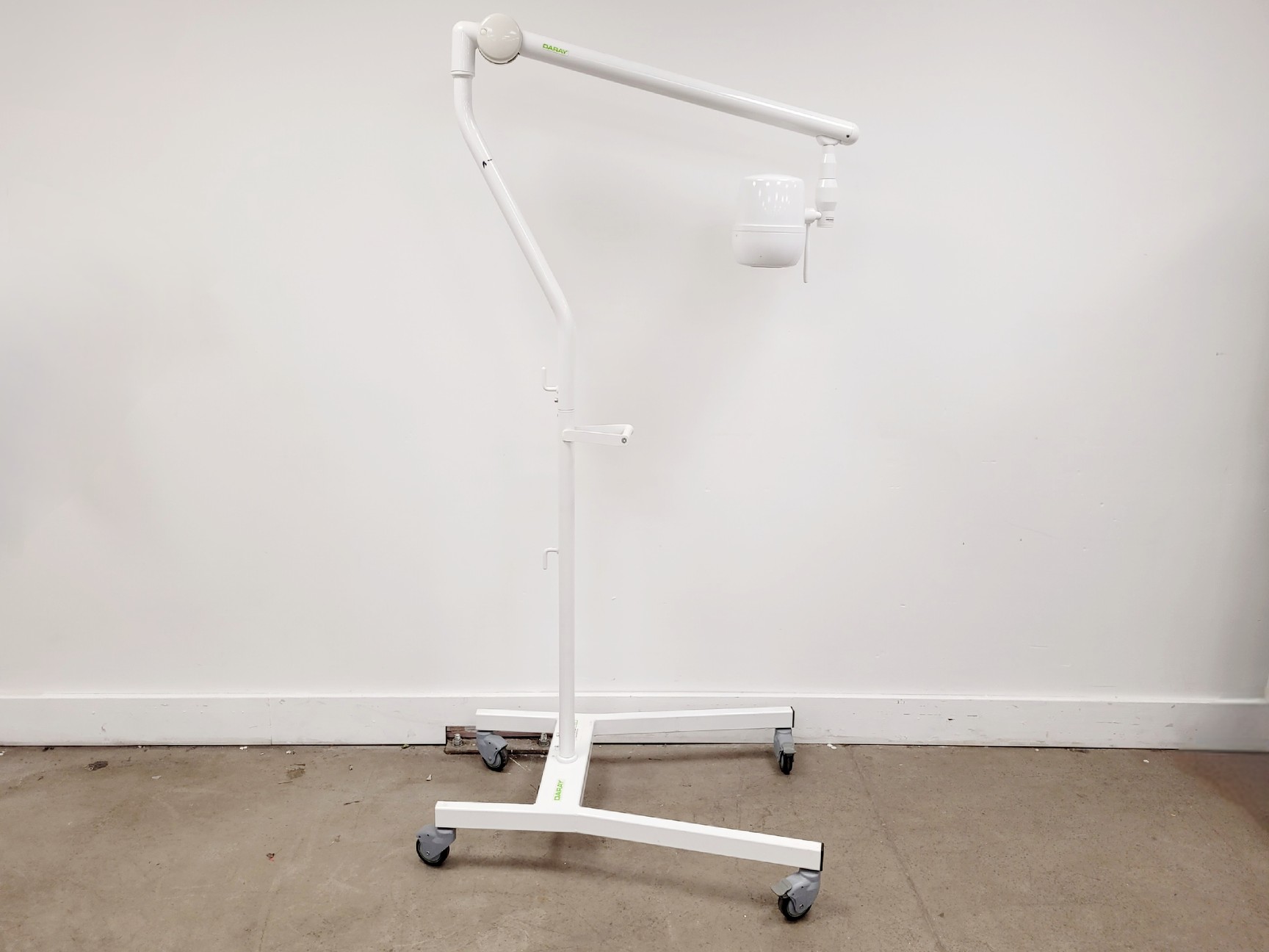 Image of Daray NVIRO X400LED High-Performance, Medical-Grade Examination Lamp