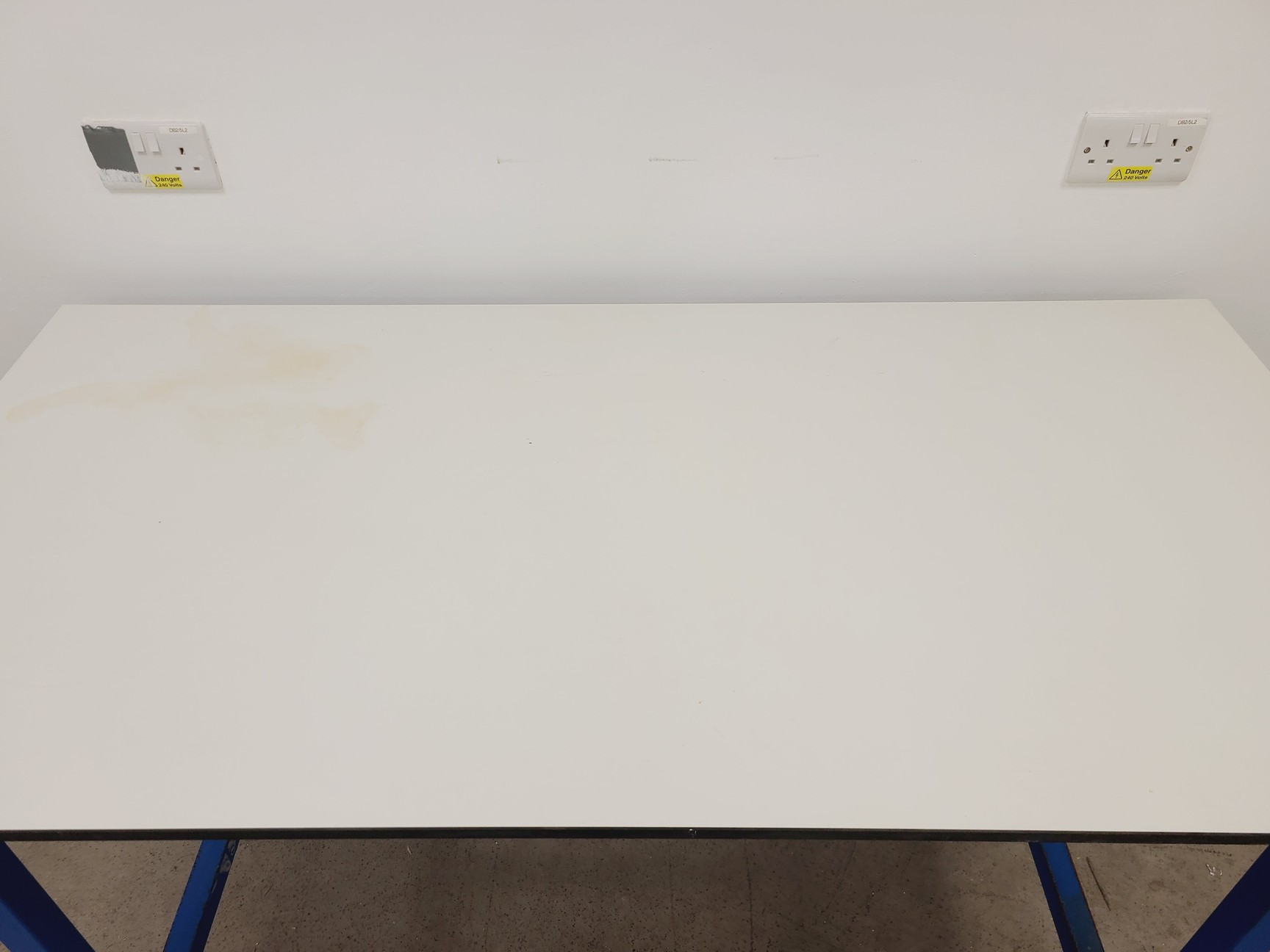 Image of Laboratory Bench Trespa Table on Wheels 150 x 75cm
