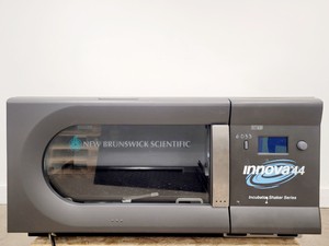 Image of New Brunswick Scientific Innova 44R Refrigerated Shaking Incubator Lab