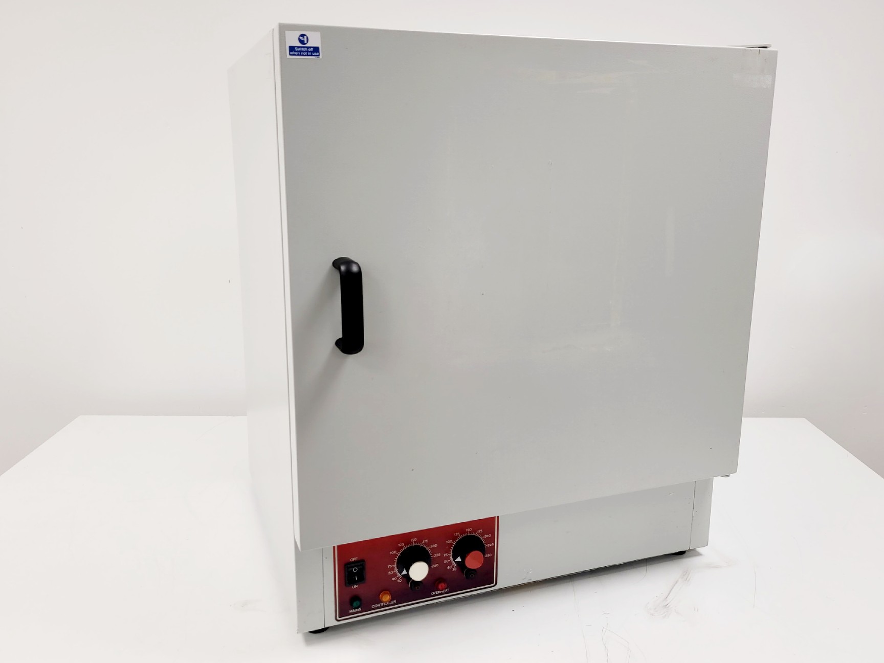 Image of Genlab Drying Oven Model N100CF Lab