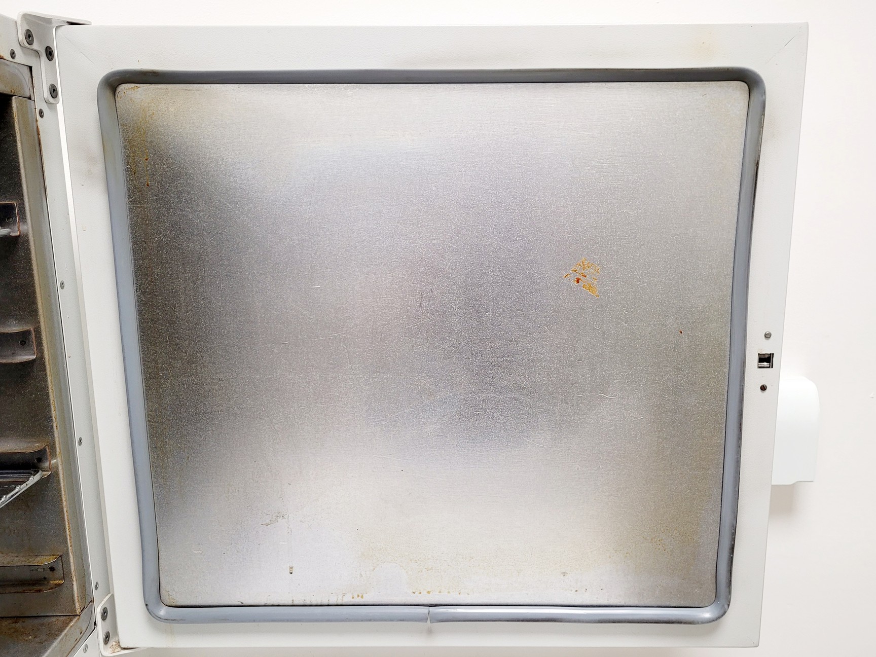 Image of Genlab Drying Oven Model N100CF Lab