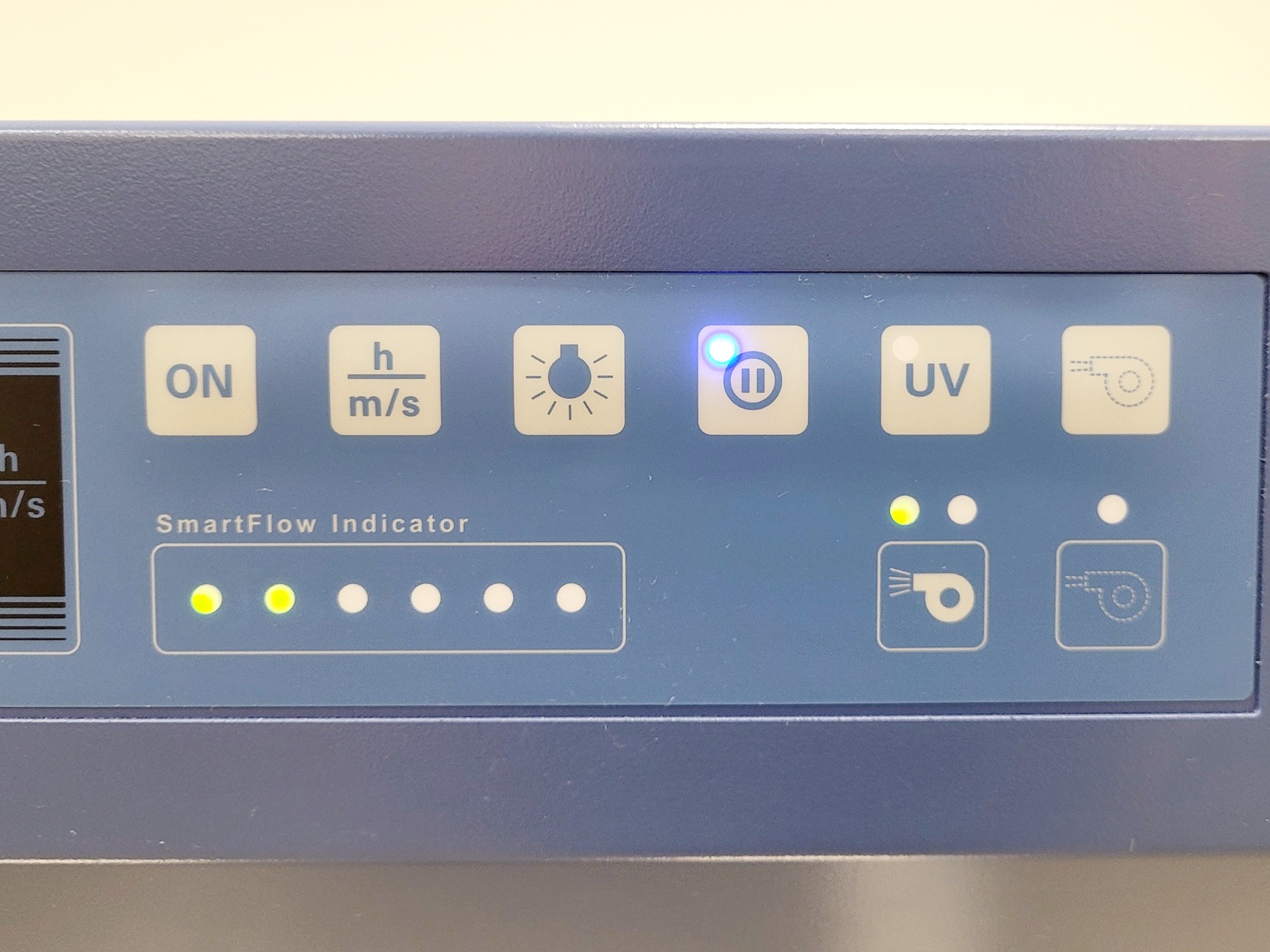 Image of Thermo Scientific Heraguard Eco 1.2 Clean Bench Laminar Flow Lab