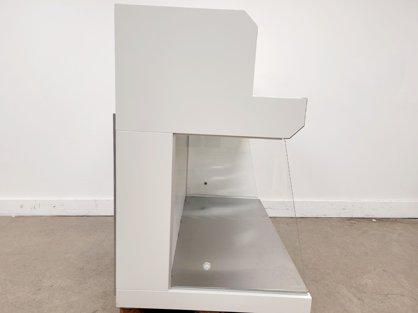 Image of Thermo Scientific Heraguard Eco 1.2 Clean Bench Laminar Flow Lab