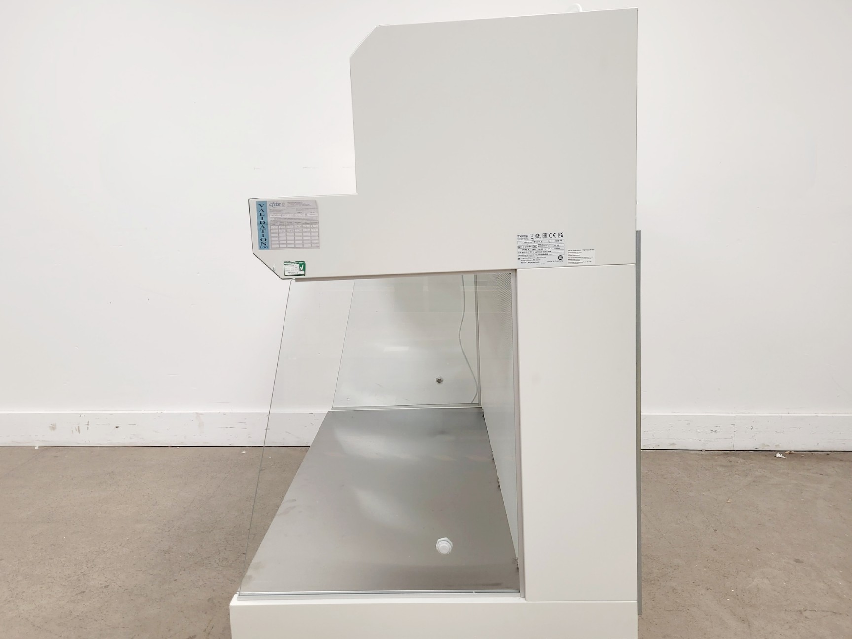 Image of Thermo Scientific Heraguard Eco 1.2 Clean Bench Laminar Flow Lab