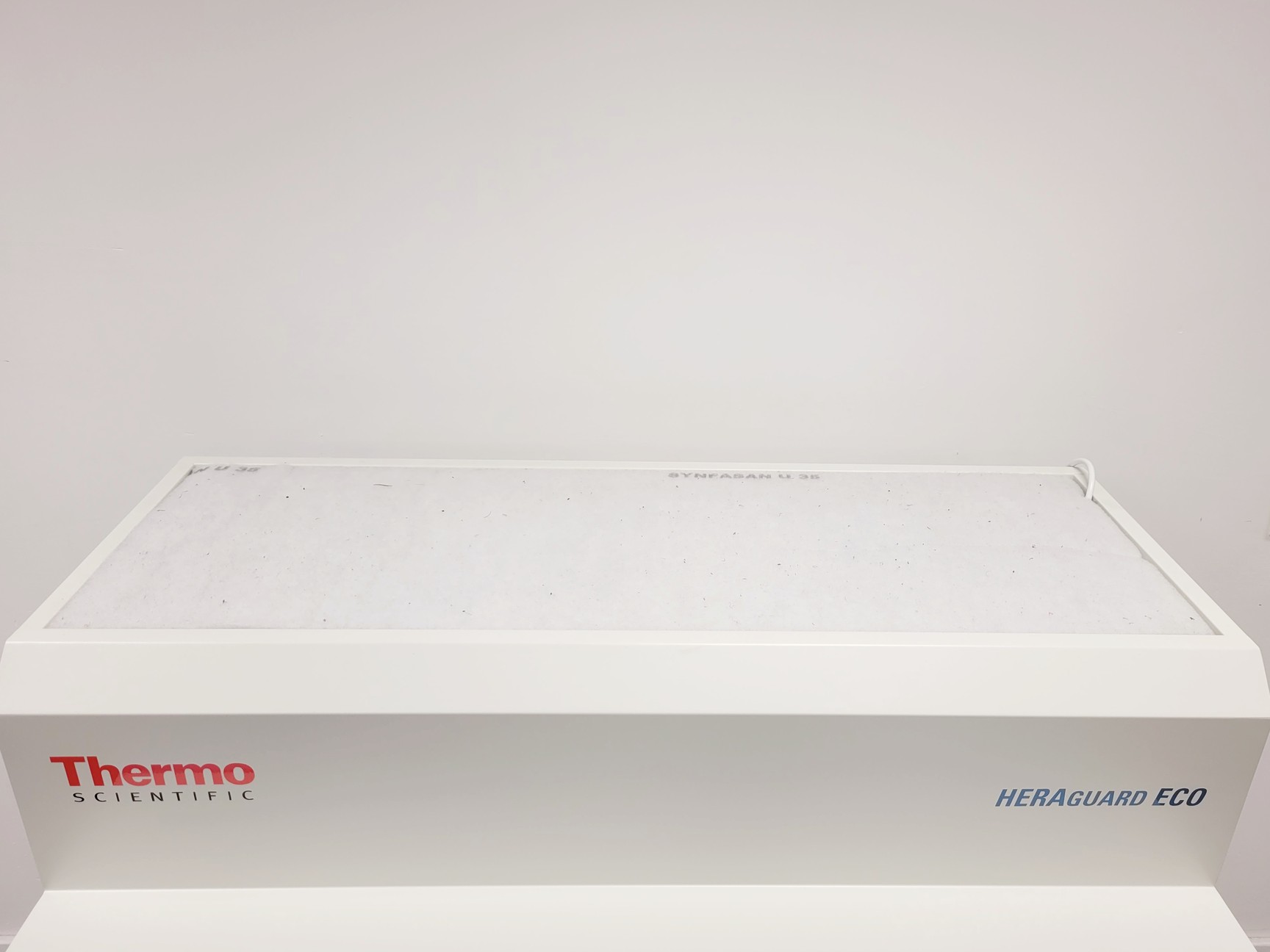 Image of Thermo Scientific Heraguard Eco 1.2 Clean Bench Laminar Flow Lab