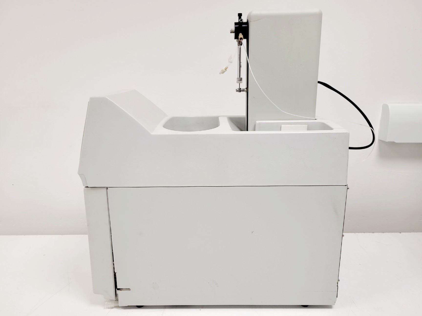 Image of Dionex ICS-2000 Ion Chromatography System w/ AS50 Autosampler
