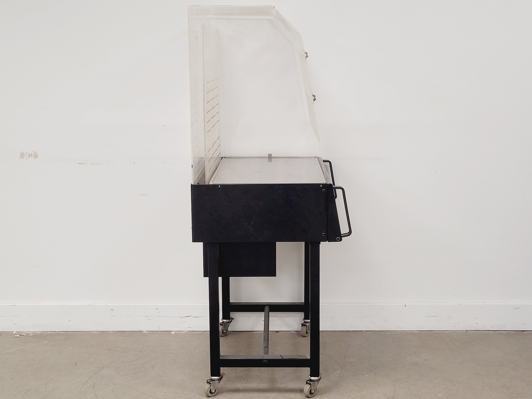 Image of Safelab AirOne Blue (Air.B) Mobile Fume Cupboard Lab