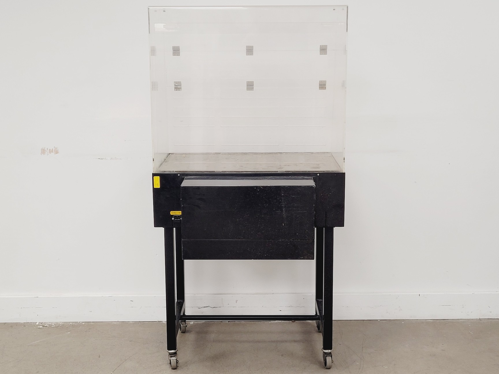 Image of Safelab AirOne Blue (Air.B) Fume Cupboard Lab