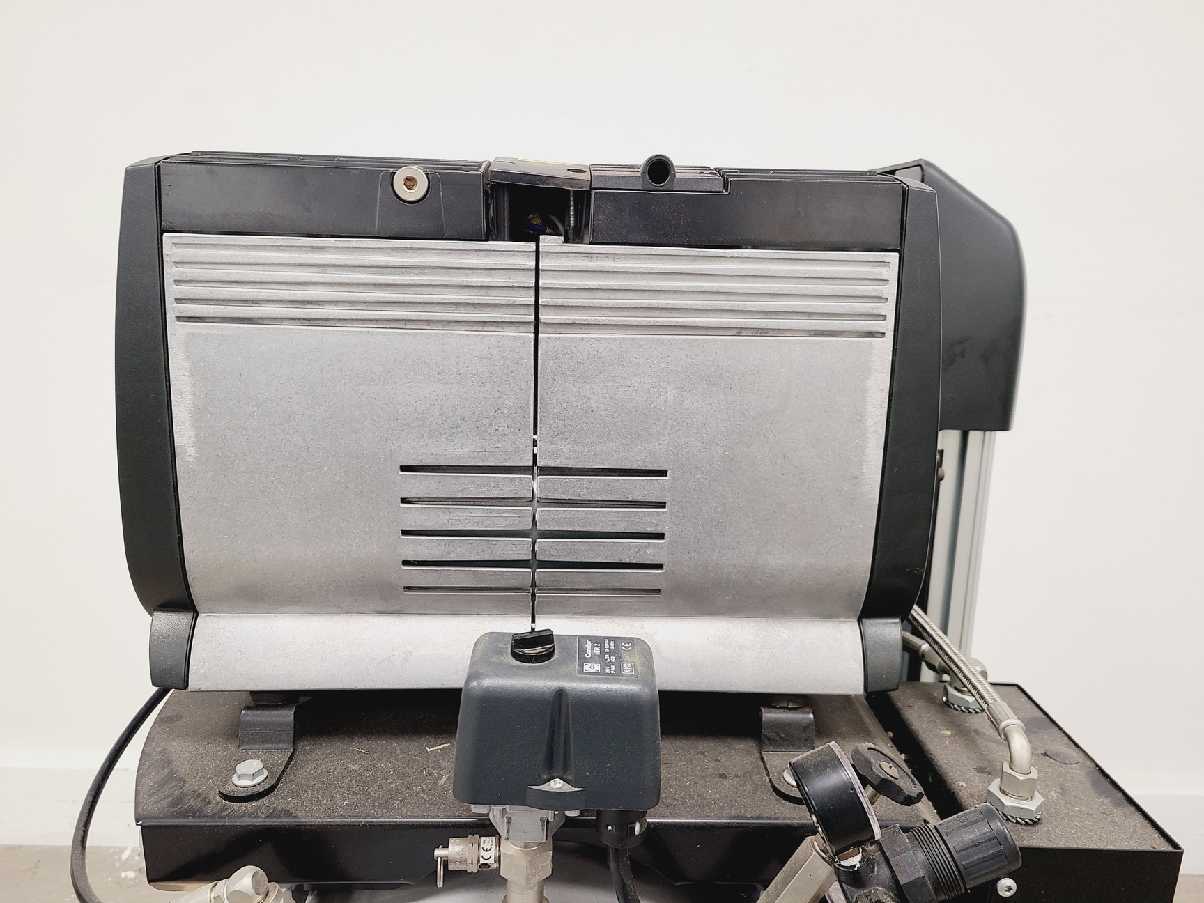Image of Jun-Air iQ Dryer Air Compressor OF1202/2XOF1202-90BQ6