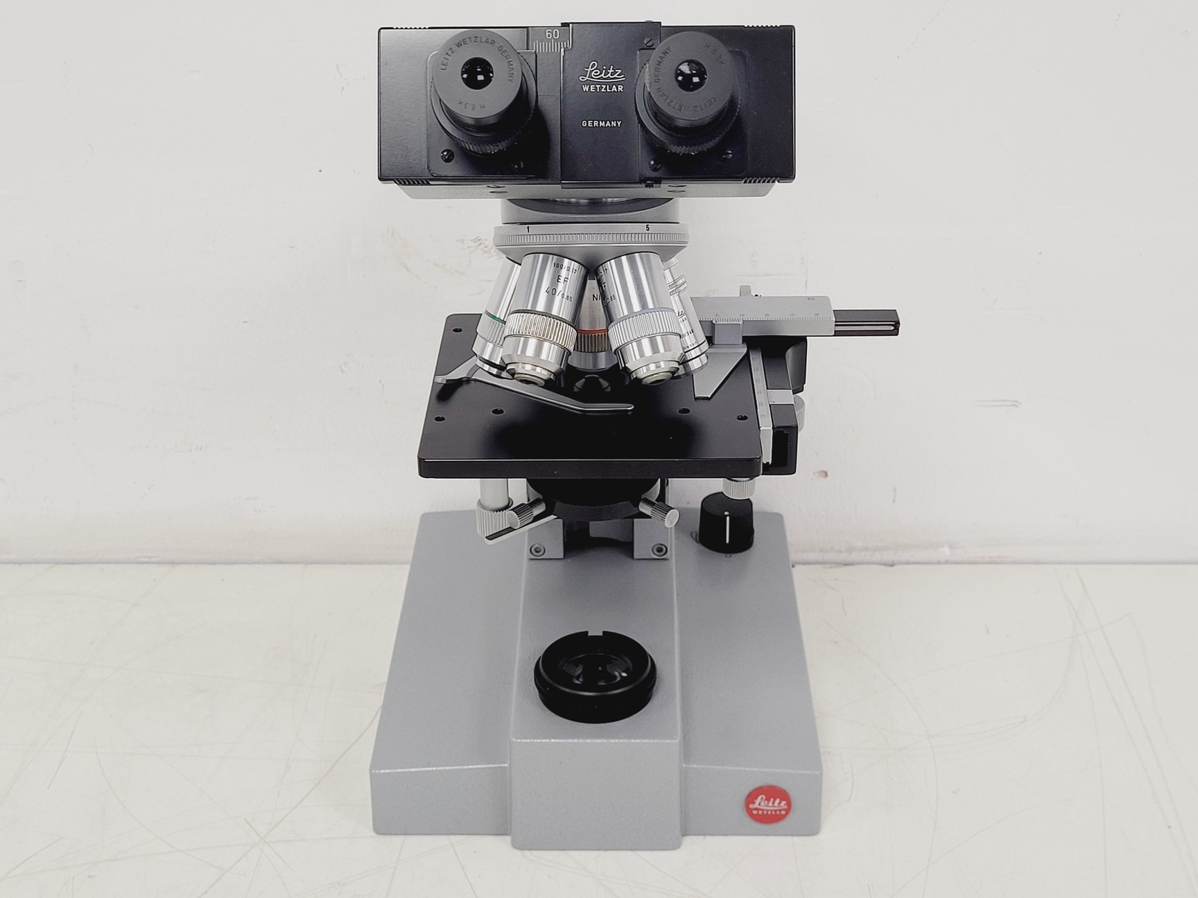 Image of Leitz SM-LUX Binocular Microscope w/ 5 x Objectives 25/40/100 Fluotar