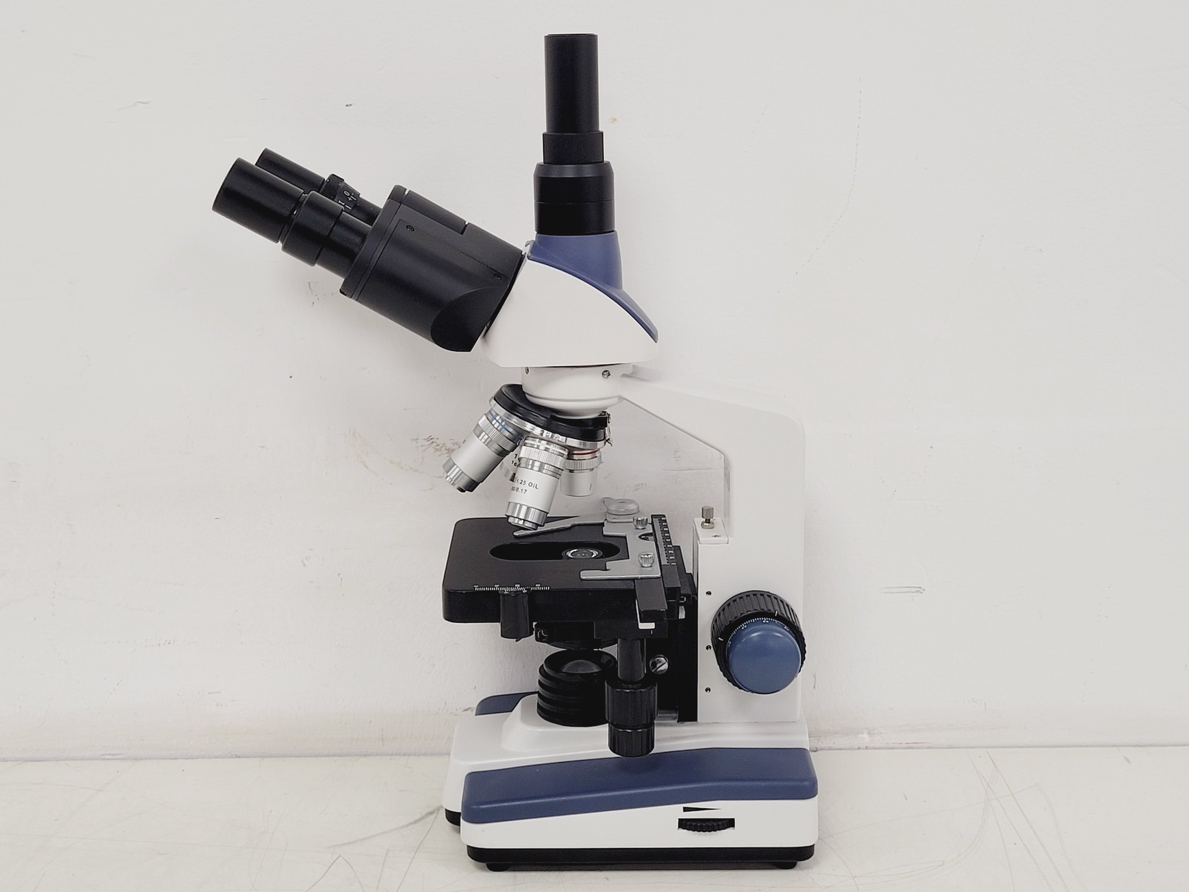 Image of Amscope T120 Series Compound Microscope w/ 4 x Objectives 4/10/40/100 Oil 