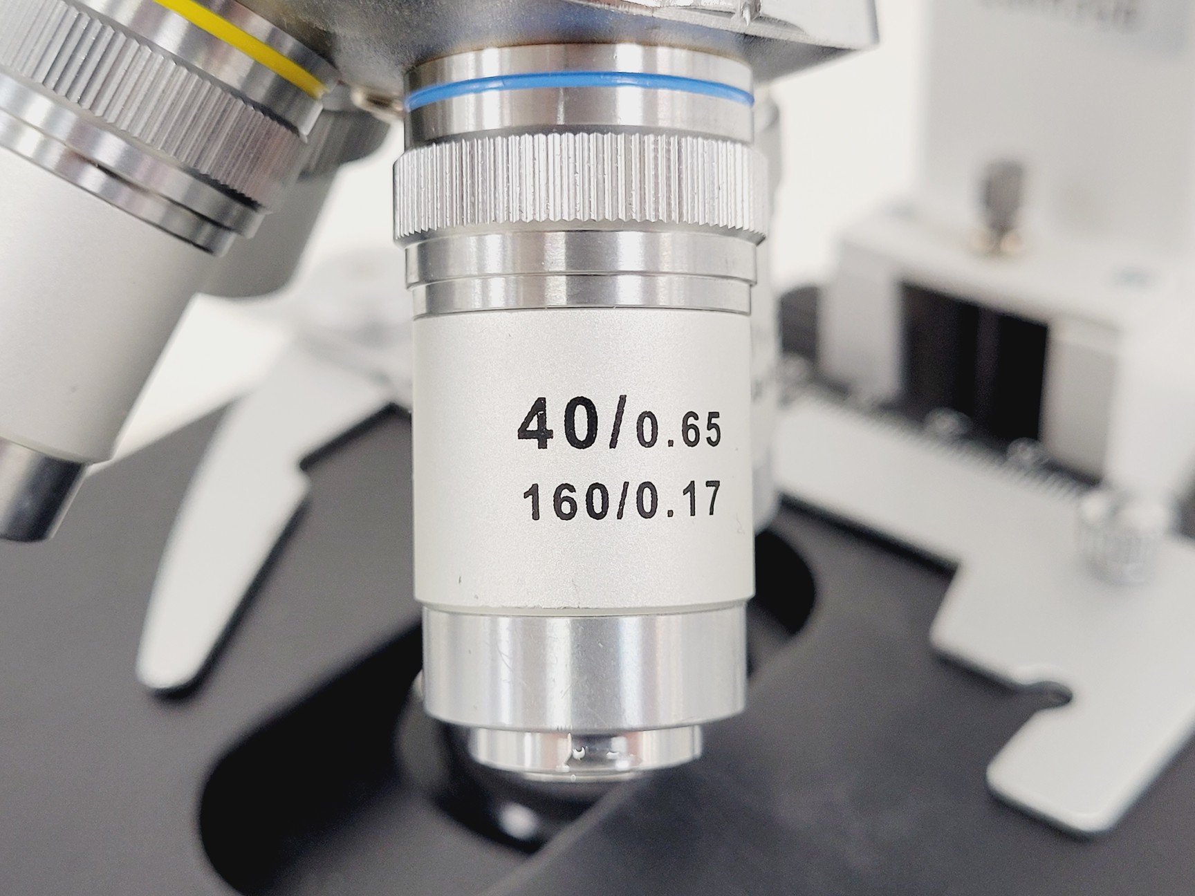 Image of Amscope T120 Series Compound Microscope w/ 4 x Objectives 4/10/40/100 Oil 