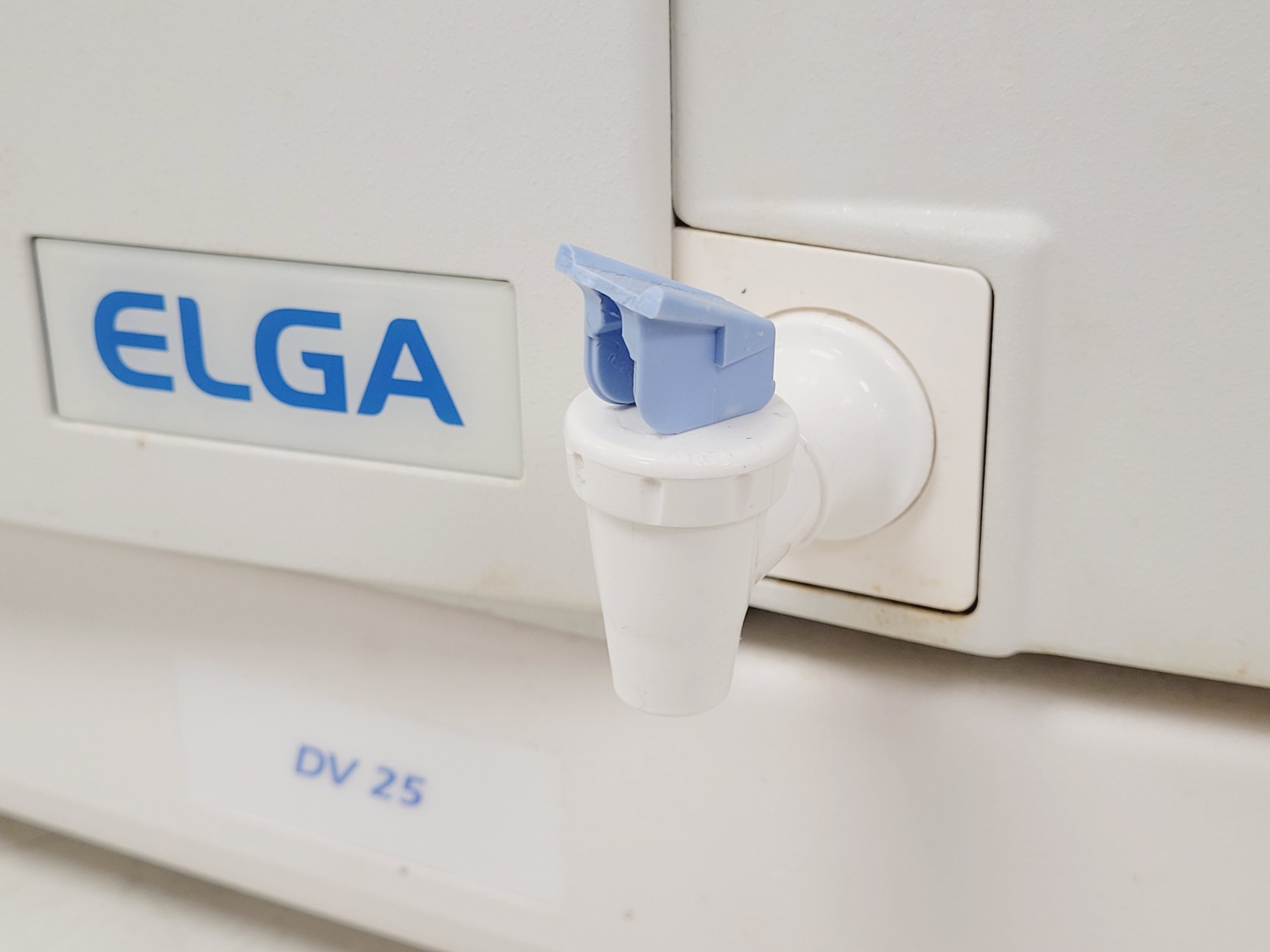 Image of Elga Purelab Option Water Purifier OR015BPM1 w/LA621 Reservoir