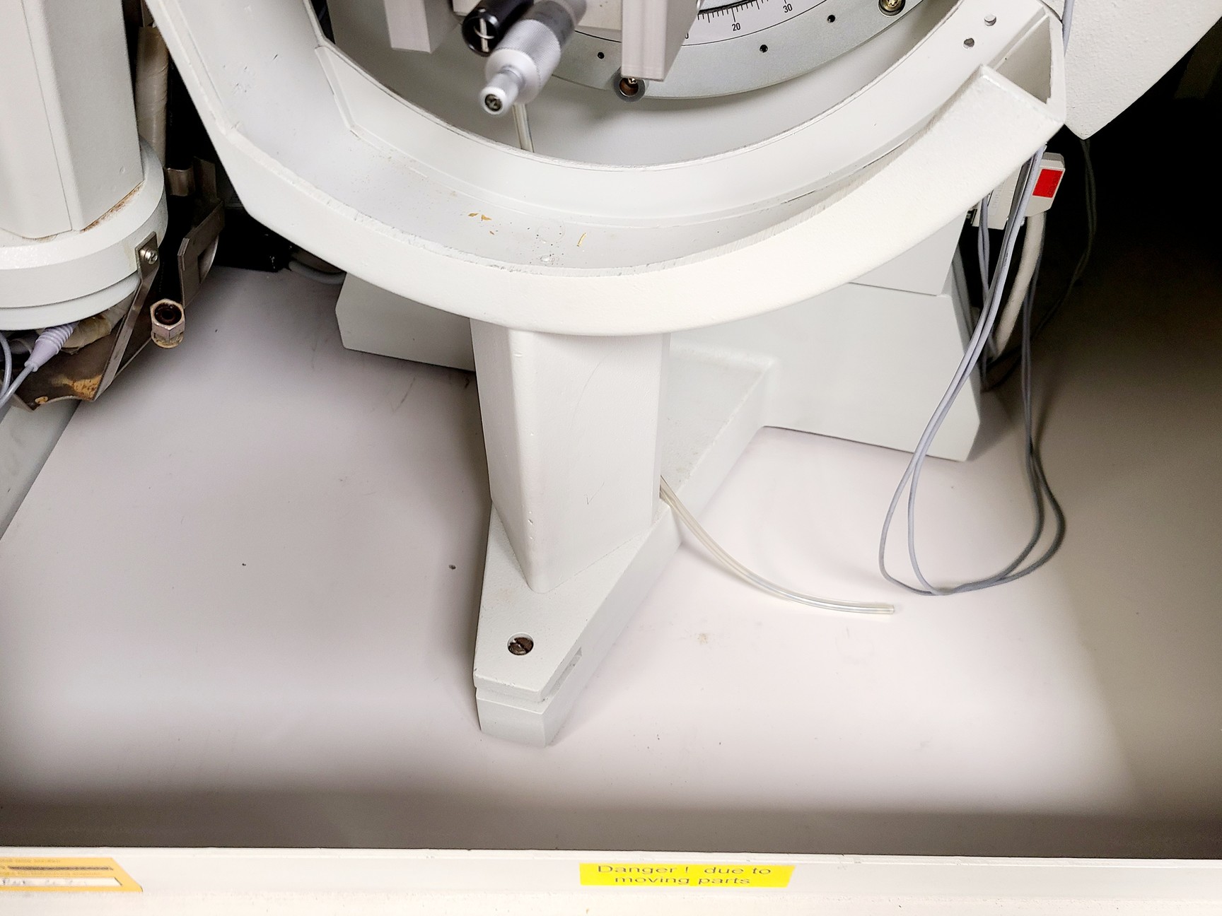 Image of Siemens D5000 Diffractometer XRD X-Ray Diffractomete Lab