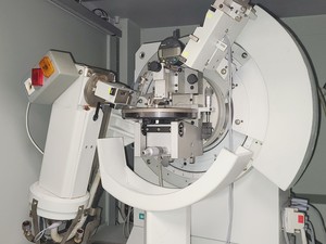 Thumbnail image of Siemens D5000 Diffractometer XRD X-Ray Diffractomete Lab