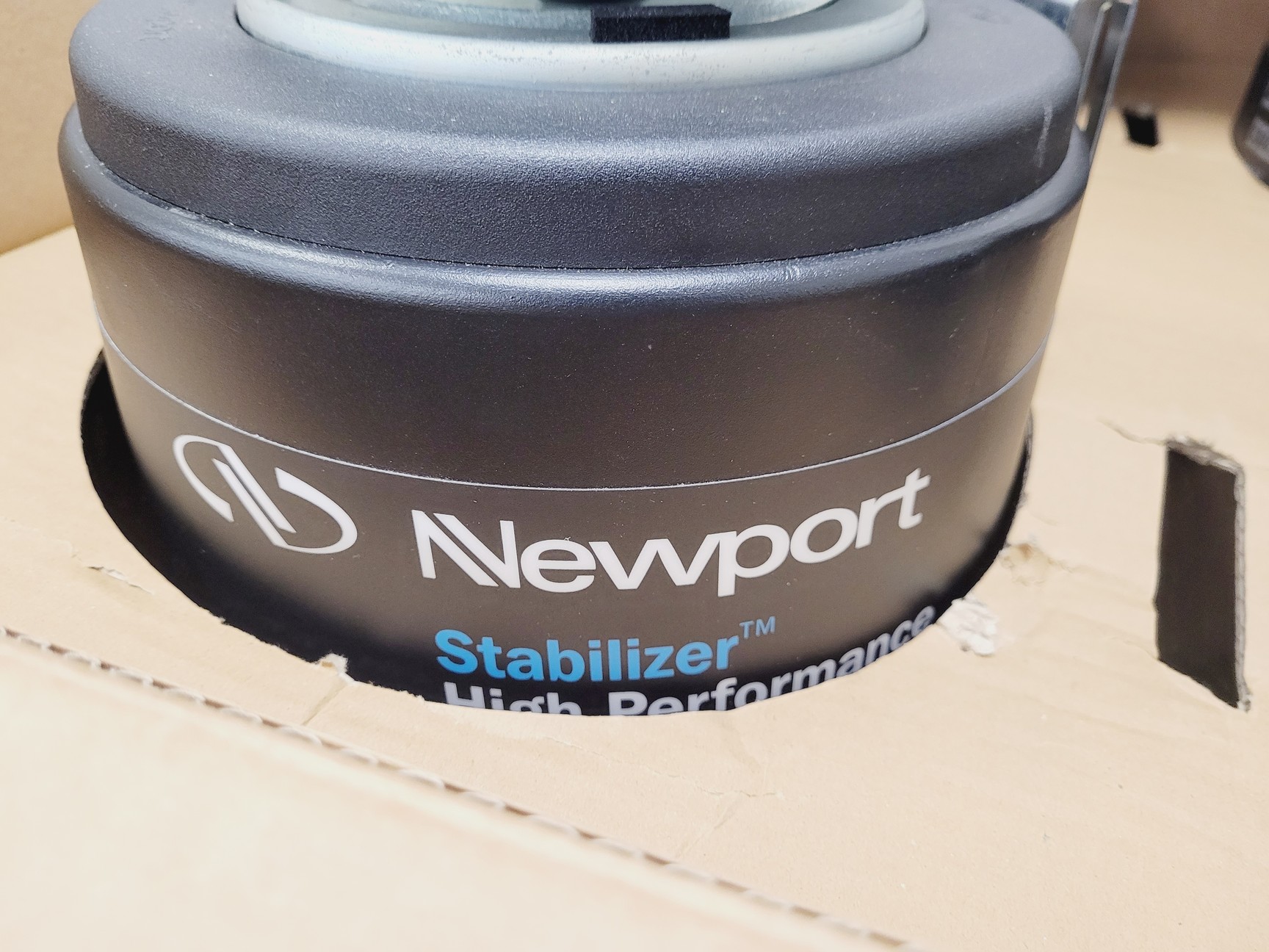 Image of Set of 4 x Newport S-2000 Pneumatic Vibration Isolators w/ IPV-S1-KT 