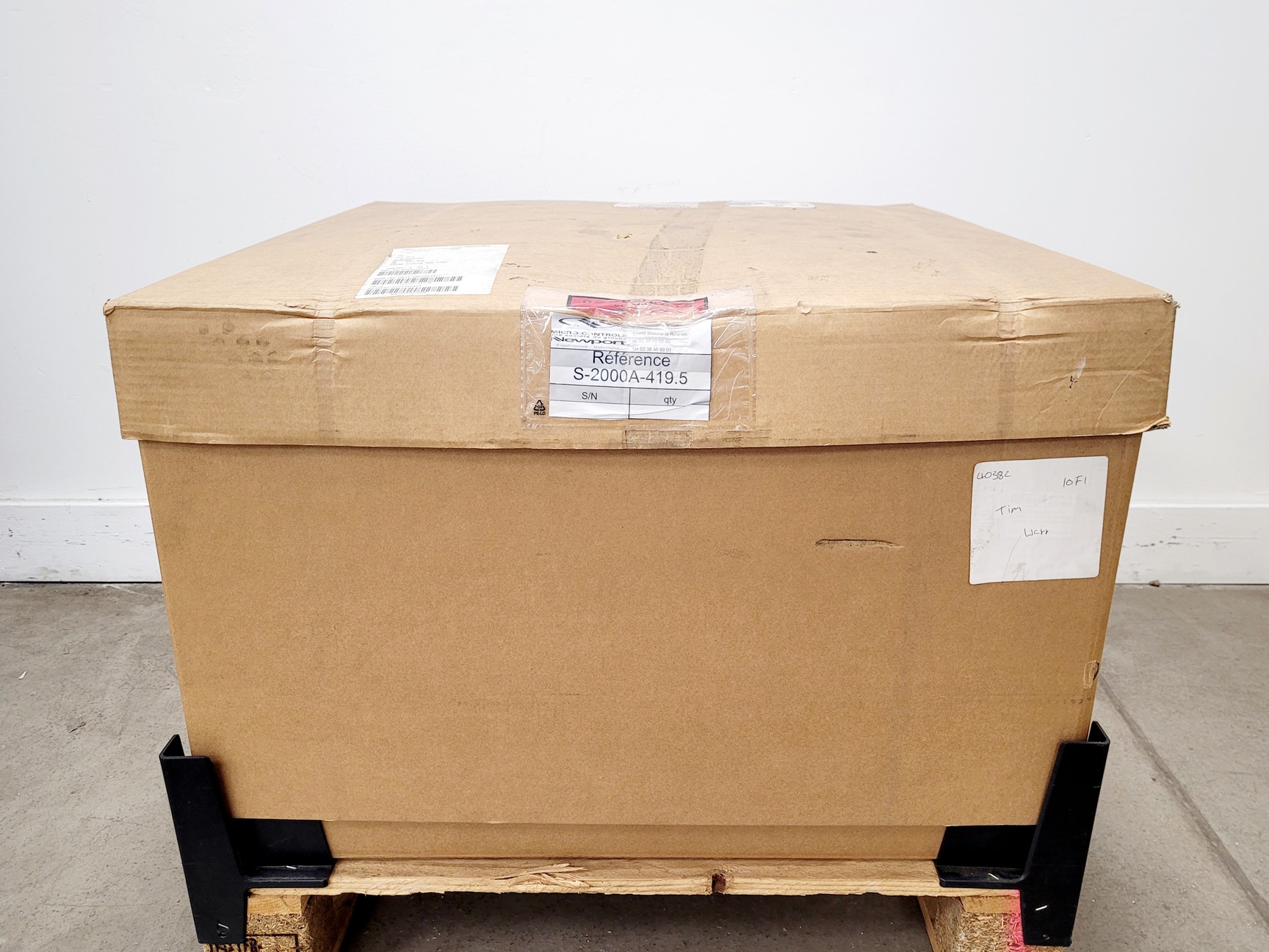Image of Set of 4 x Newport S-2000 Pneumatic Vibration Isolators w/ IPV-S1-KT 