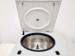 Thumbnail image of Eppendorf 5810 R Benchtop Centrifuge