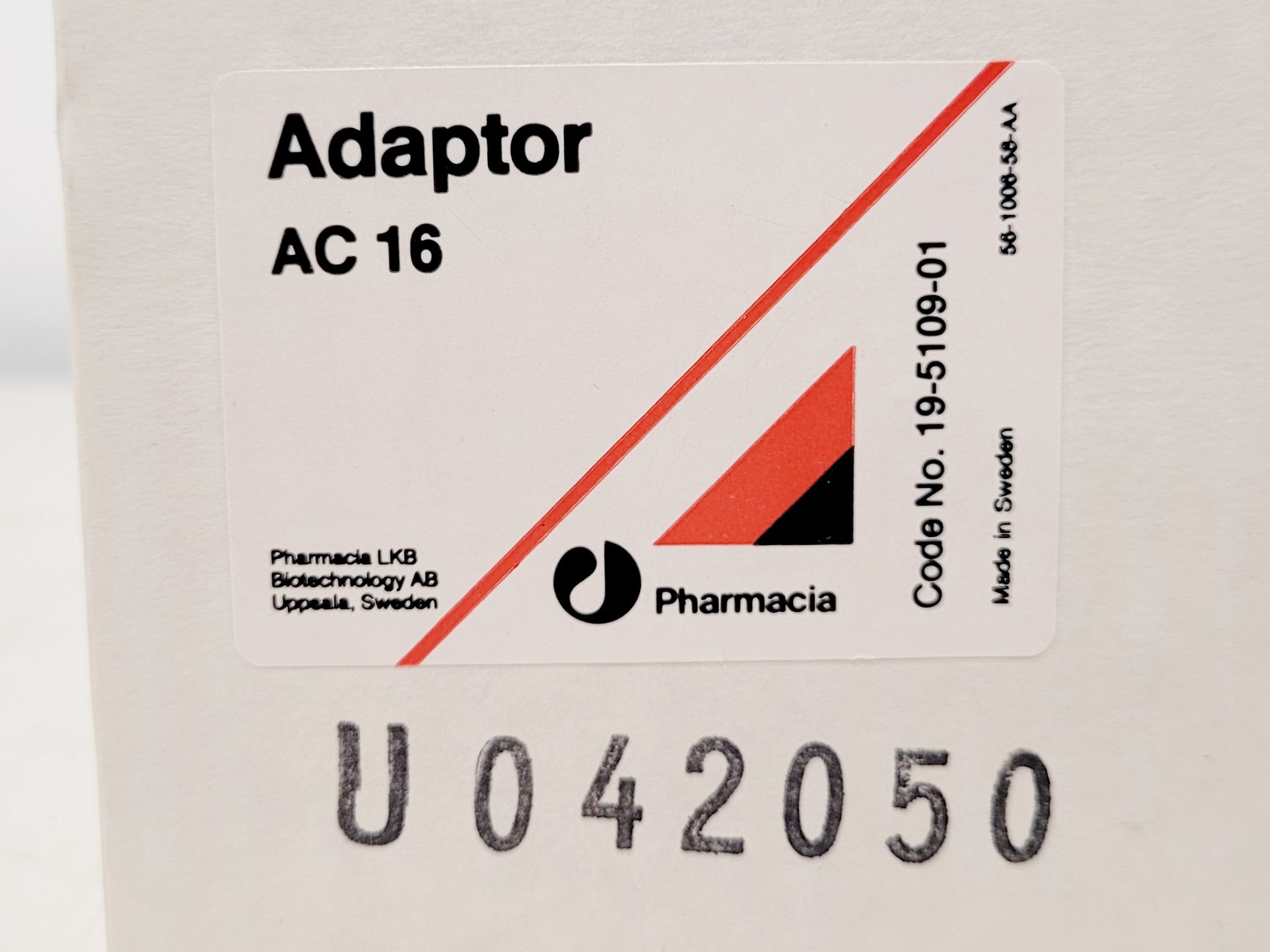 Image of Job lot of Pharmacia Accessories (8x AC16 Adaptor, 8x RC16 Reservoir, 8x FCV-1)