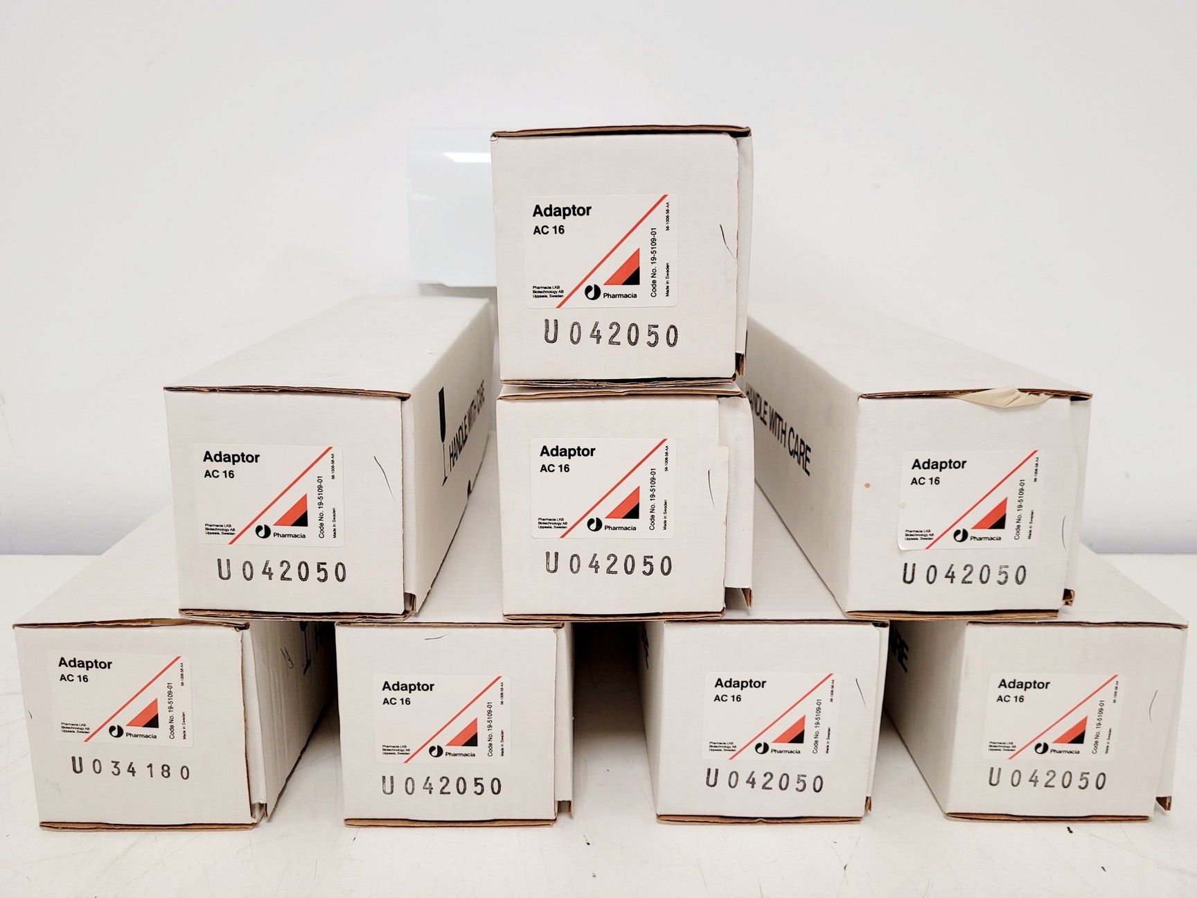 Image of Job lot of Pharmacia Accessories (8x AC16 Adaptor, 8x RC16 Reservoir, 8x FCV-1)