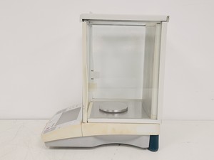 Thumbnail image of Ohaus Voyager 4dp Analytical Balance