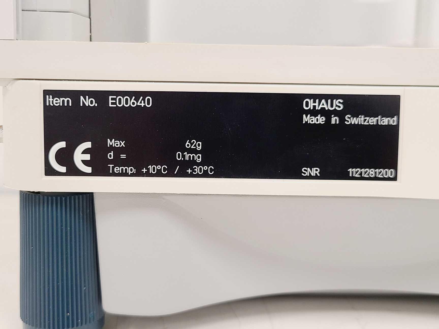 Image of Ohaus E00640 Explorer 4dp Analytical Balance Lab