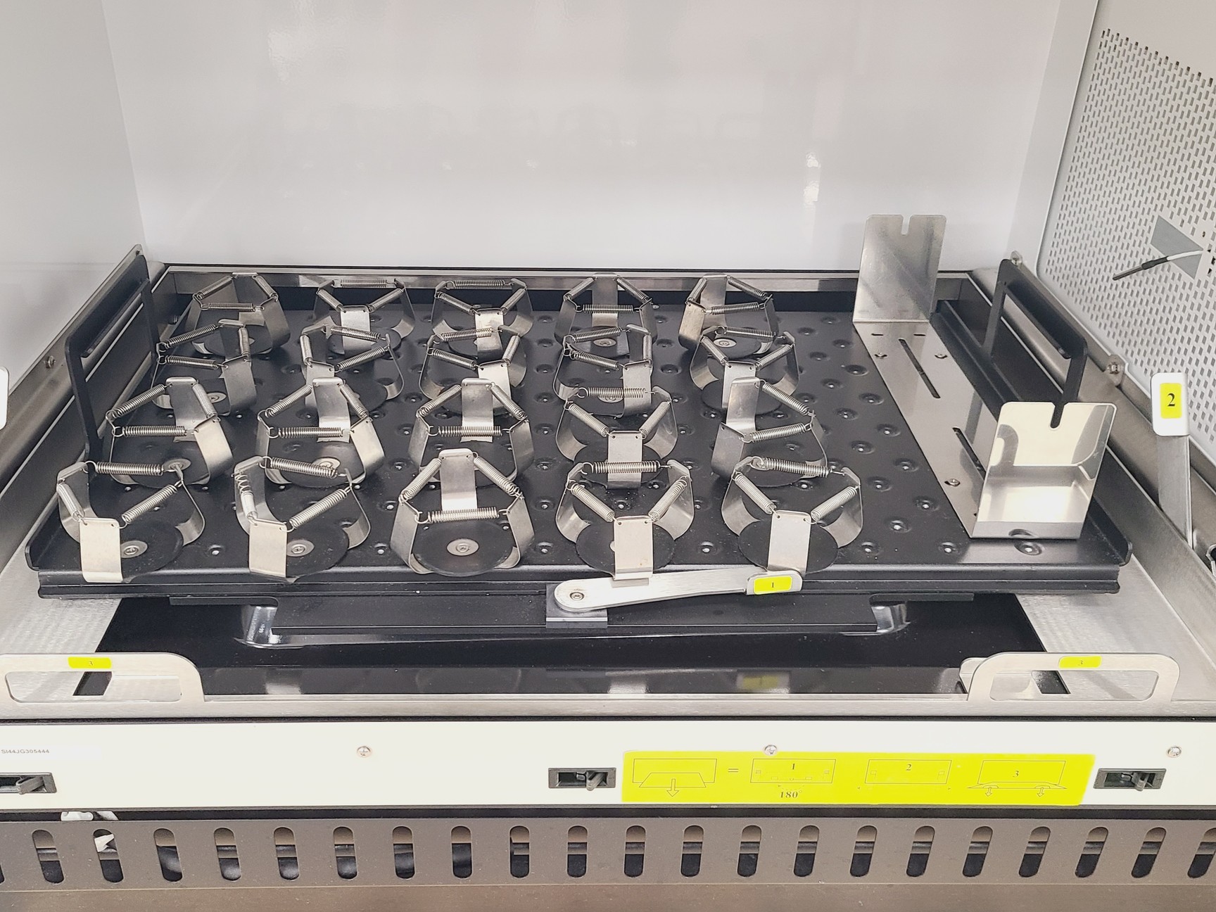Image of Eppendorf New Brunswick Innova 44 Incubator Shaker Lab