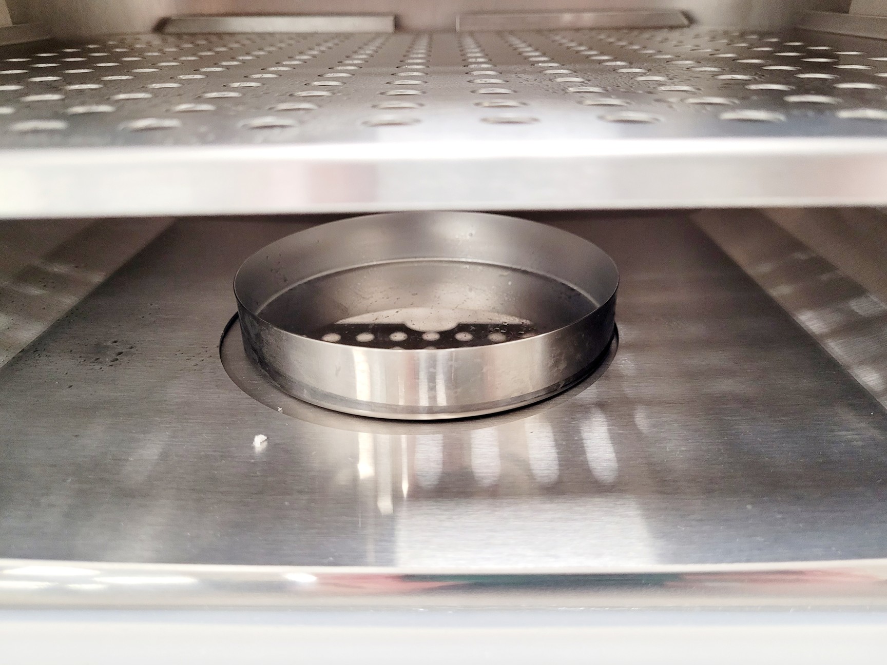 Image of Thermo Scientific Midi 40 Model 3404 CO2 Incubator