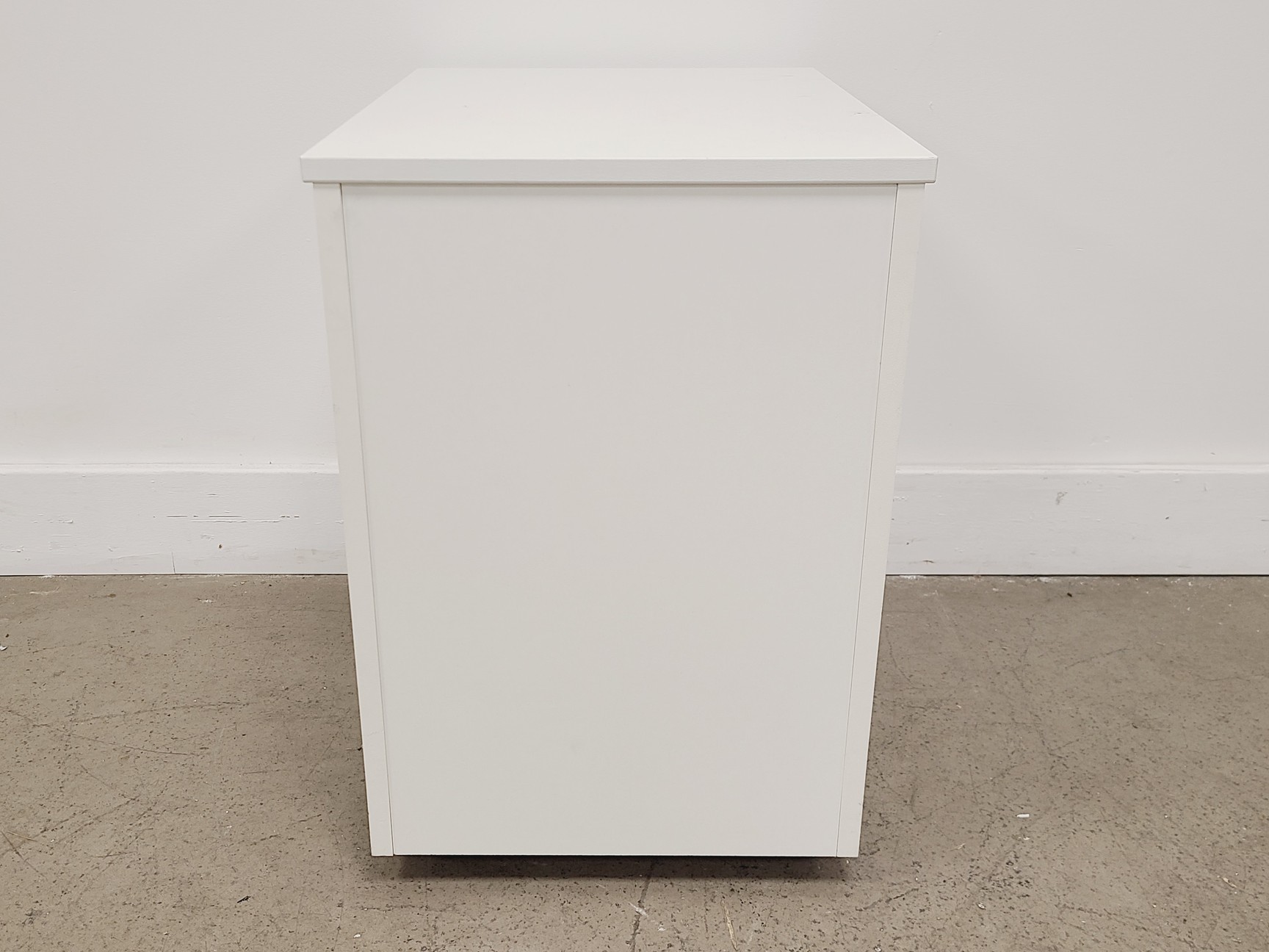 Image of Senator White 3-Drawer Under Bench Filing Cabinet Model UTM3F WH