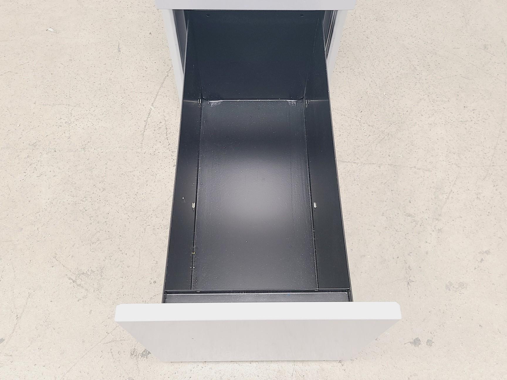 Image of Metal 3-Drawer Under Bench Filing Cabinet