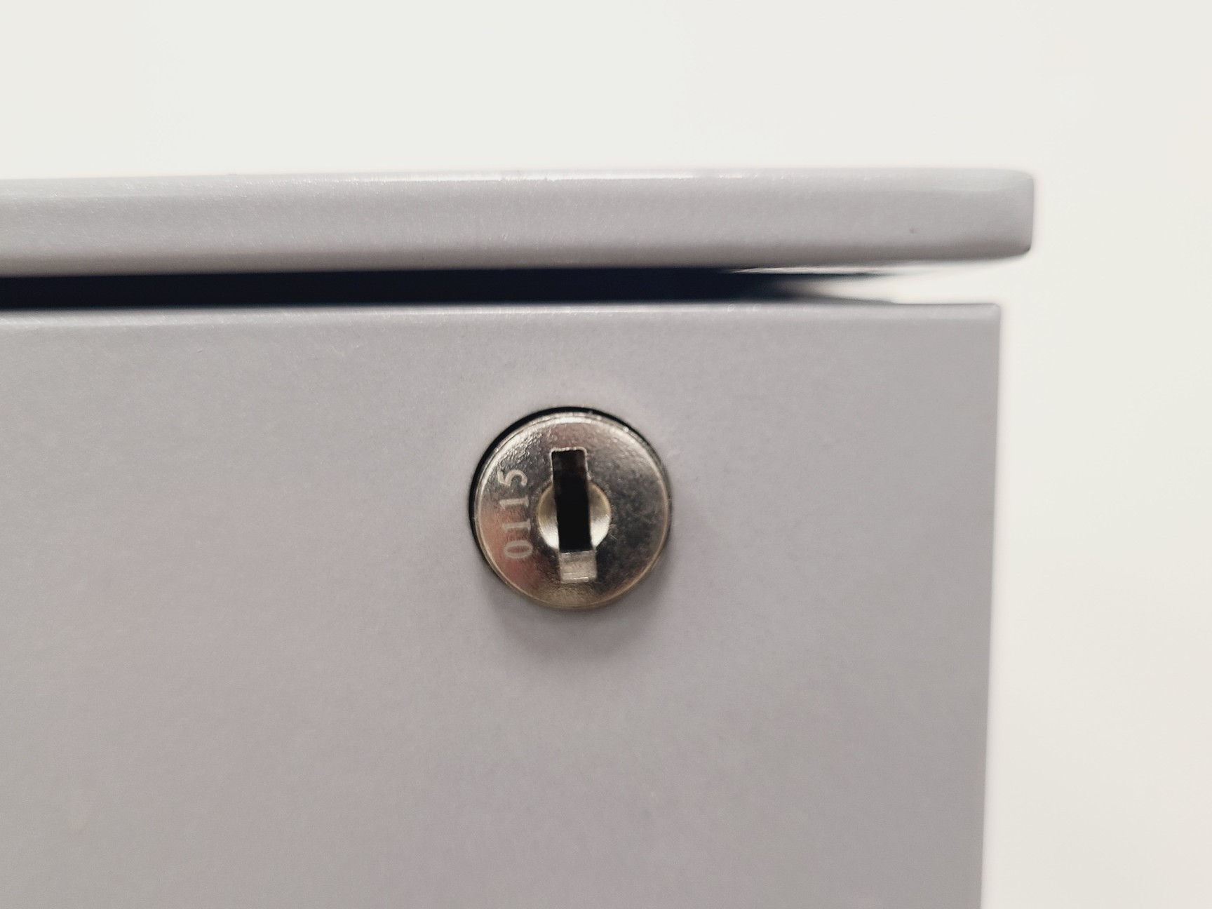 Image of Metal 3-Drawer Under Bench Filing Cabinet