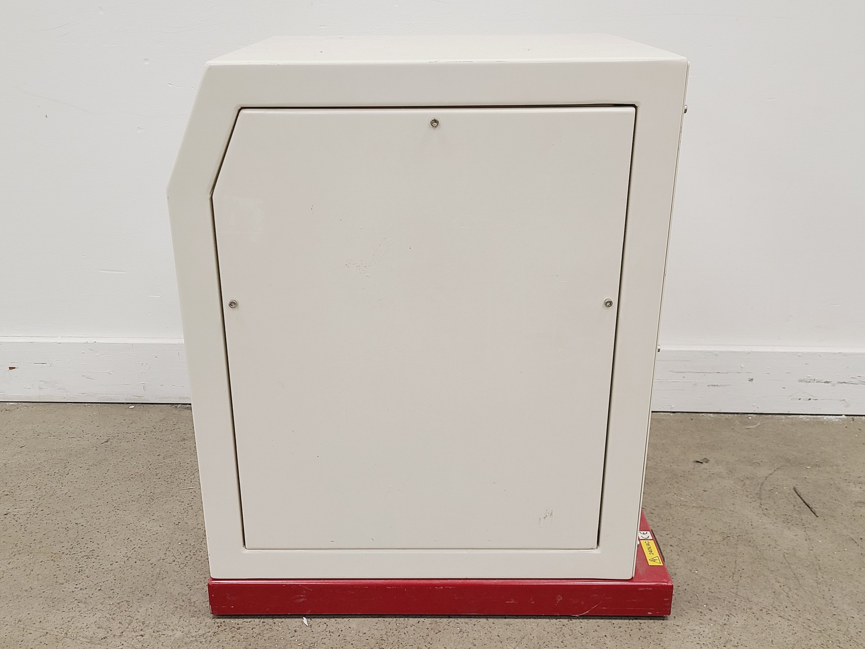Image of In House Gas MaxiFlow N2 Generator