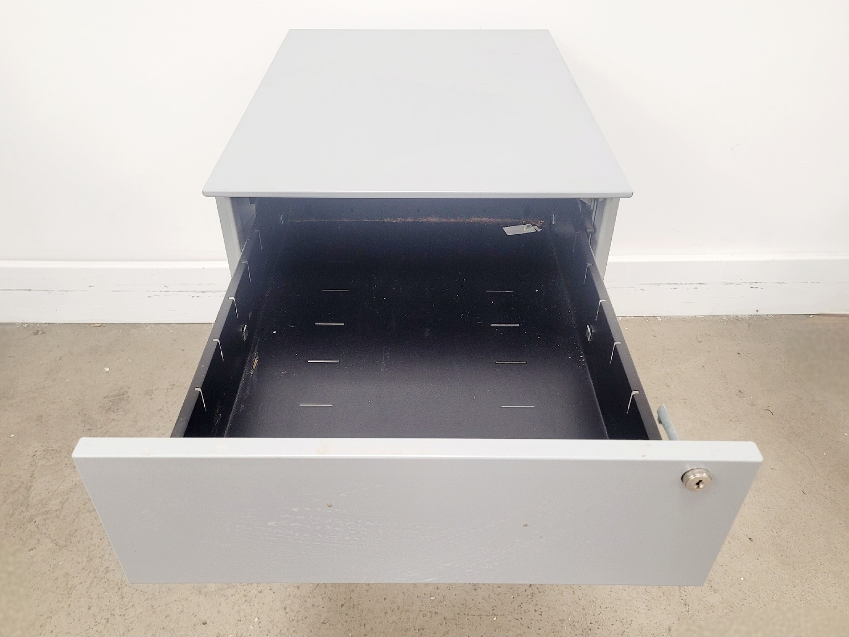 Image of Silver Metal 3 Drawer Cabinet