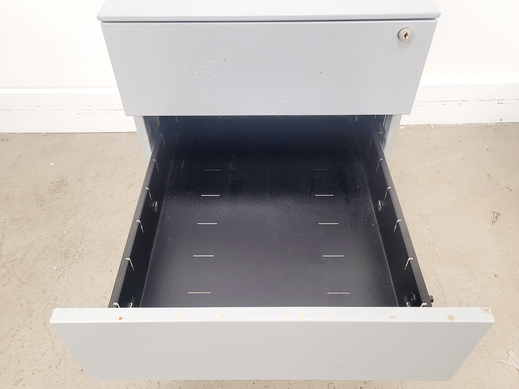 Image of Silver Metal 3 Drawer Cabinet