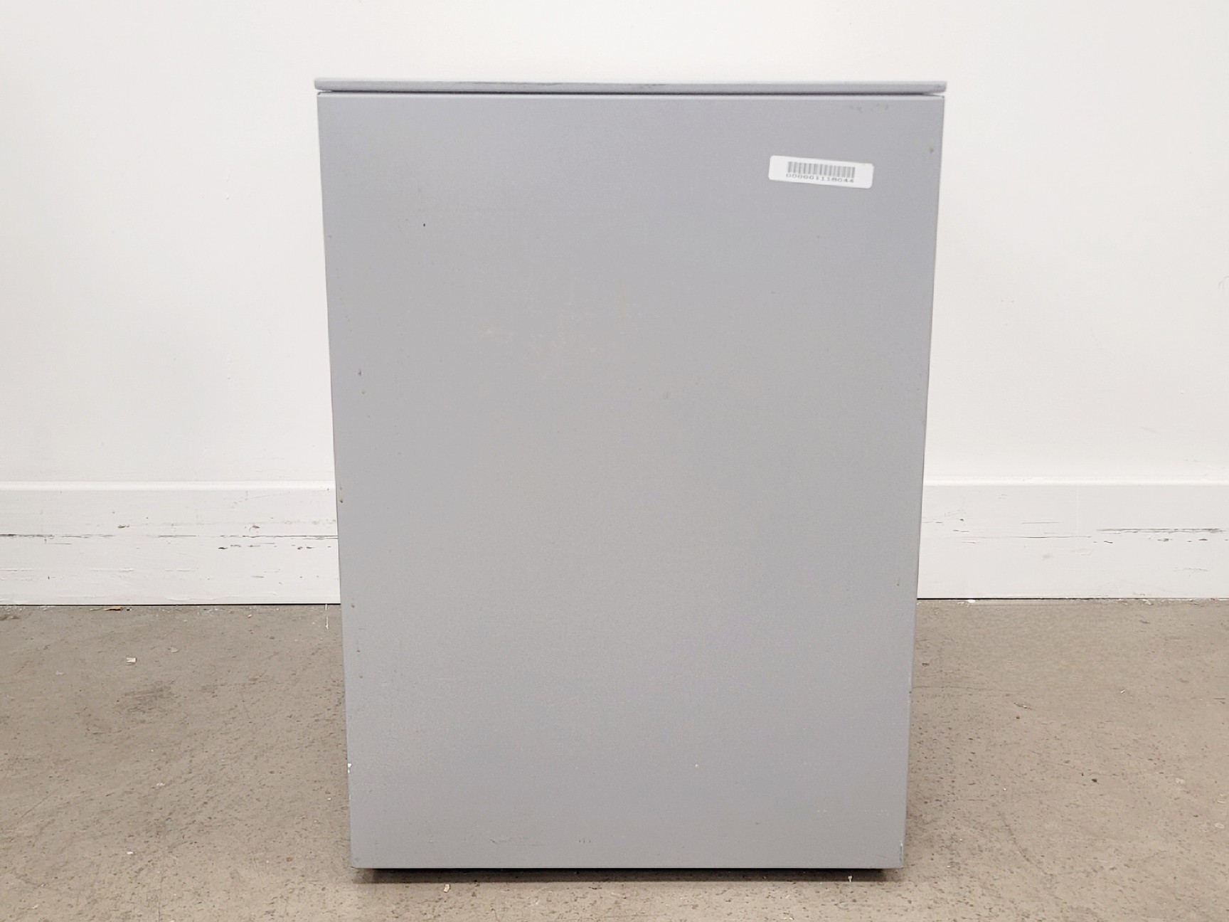 Image of Silver Metal 3 Drawer Cabinet