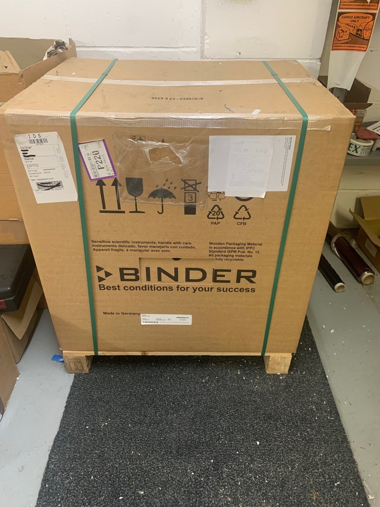 Image of Binder FD-S 115 Drying Oven Lab