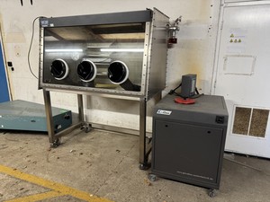 Thumbnail image of GS Glovebox Systemtechnik Mega 2 Glovebox Lab