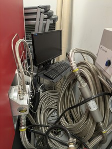 Thumbnail image of 3rd Generation MPMS SQUID Magnetometer with 7.0 Tesla Magnet