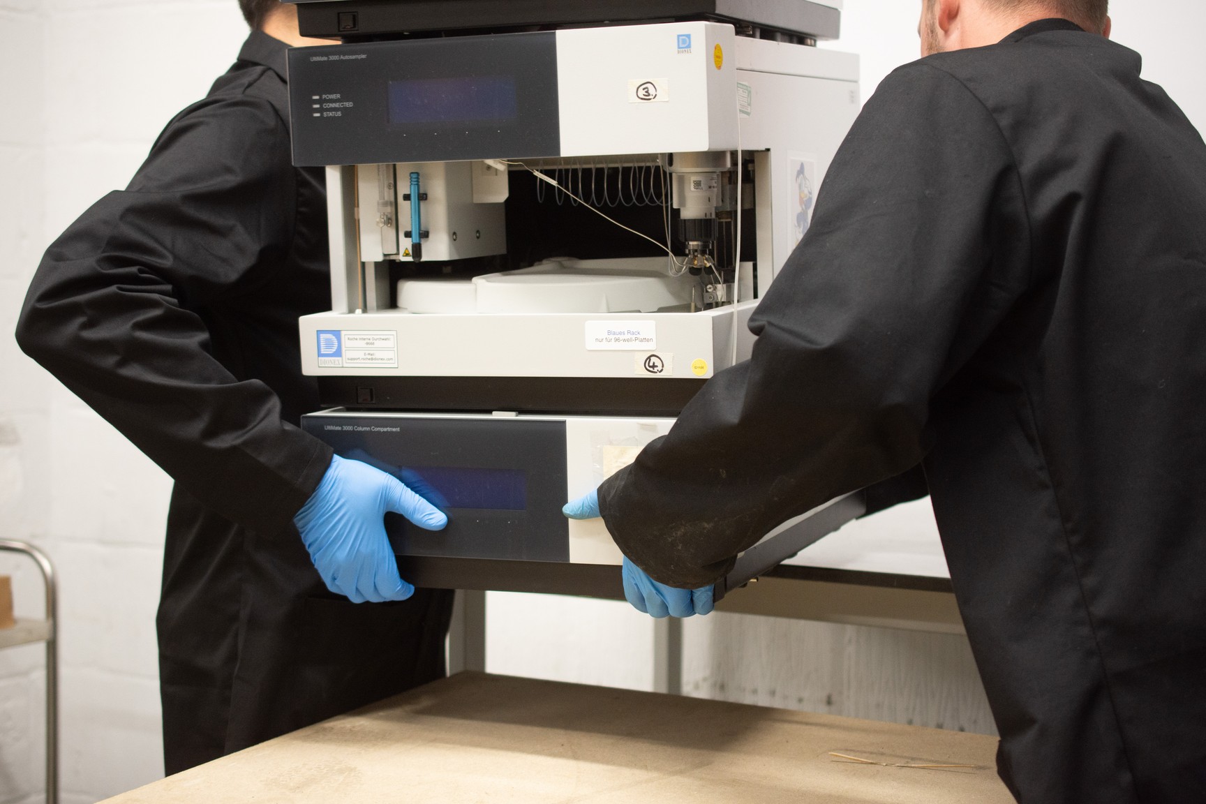 Waters Xevo TQ-S Mass Spectrometer (2011) w/ PC & Mass Lynx Software Lab